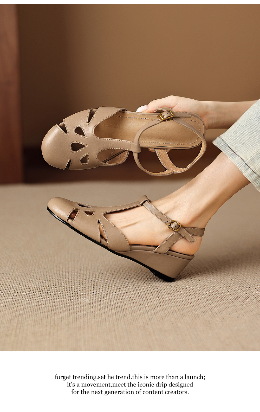 Sandal nữ quai chữ T mũi kín gót nêm cao 5 cm — màu be chi tiết 16