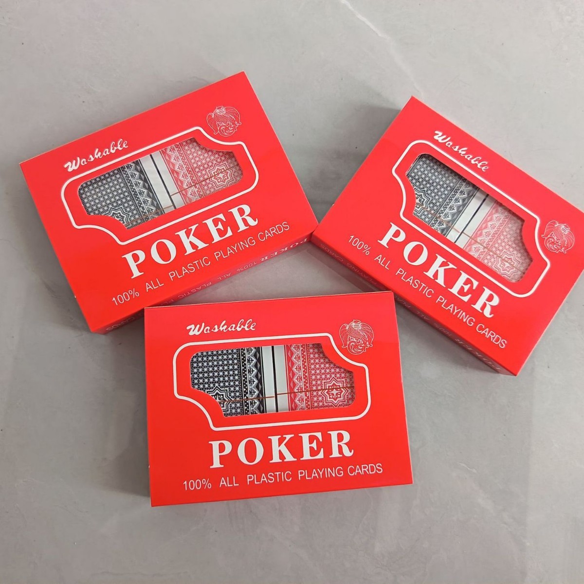 Fabricante directo POKER28 seda blanco tarjeta de plástico no desgarrida resistente al agua gramo esmerilado lavado con agua pequeña fuente de PVC póquer