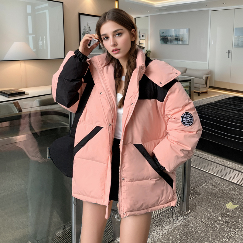 Warme Jacken für Damen sind beliebt bei übergroßen Overalls und locker geschnittenen, baumwollgefütterten Jacken_voghion.com