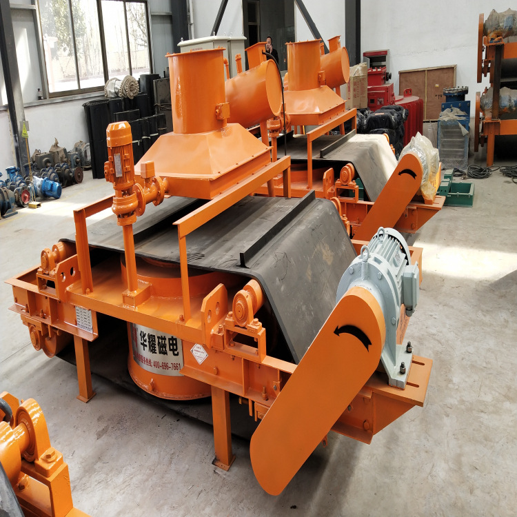 油冷循环电磁自卸式除铁器 强磁除铁器 电磁除铁器