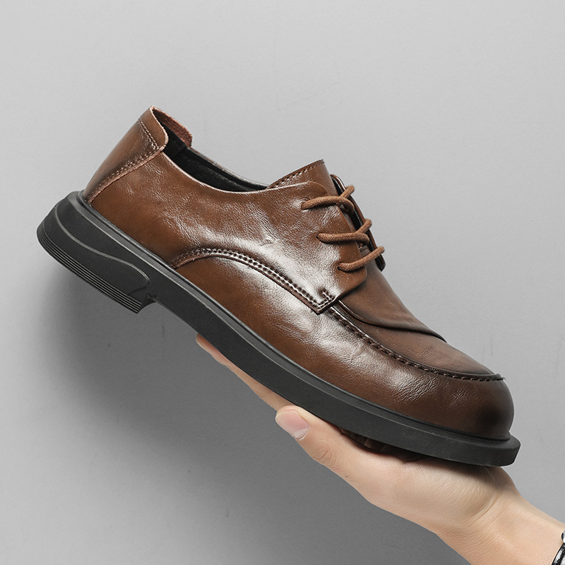 Zapatos de cuero para hombres jóvenes, tendencia coreana, zapatos casuales de negocios de suela blanda británica, zapatos formales de traje de cuero de alta gama