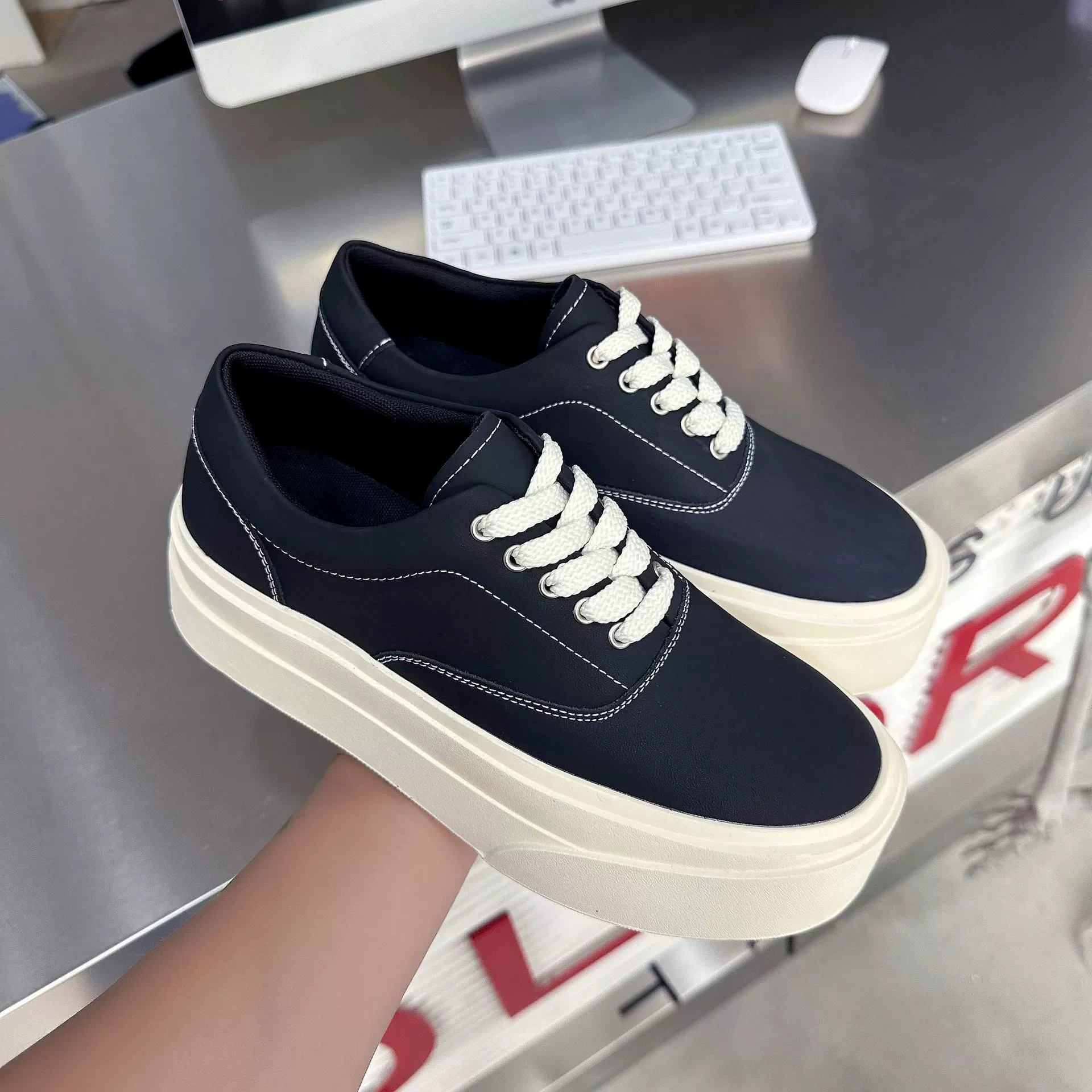 Новая весна и лето дикие мужские туфли дышащие толстые подошвы увеличенные спортивные повседневные туфли мужские туфли черная холщовая обувь