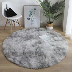 円形のシルクカーペットのリビングルームは汚れに強いです。