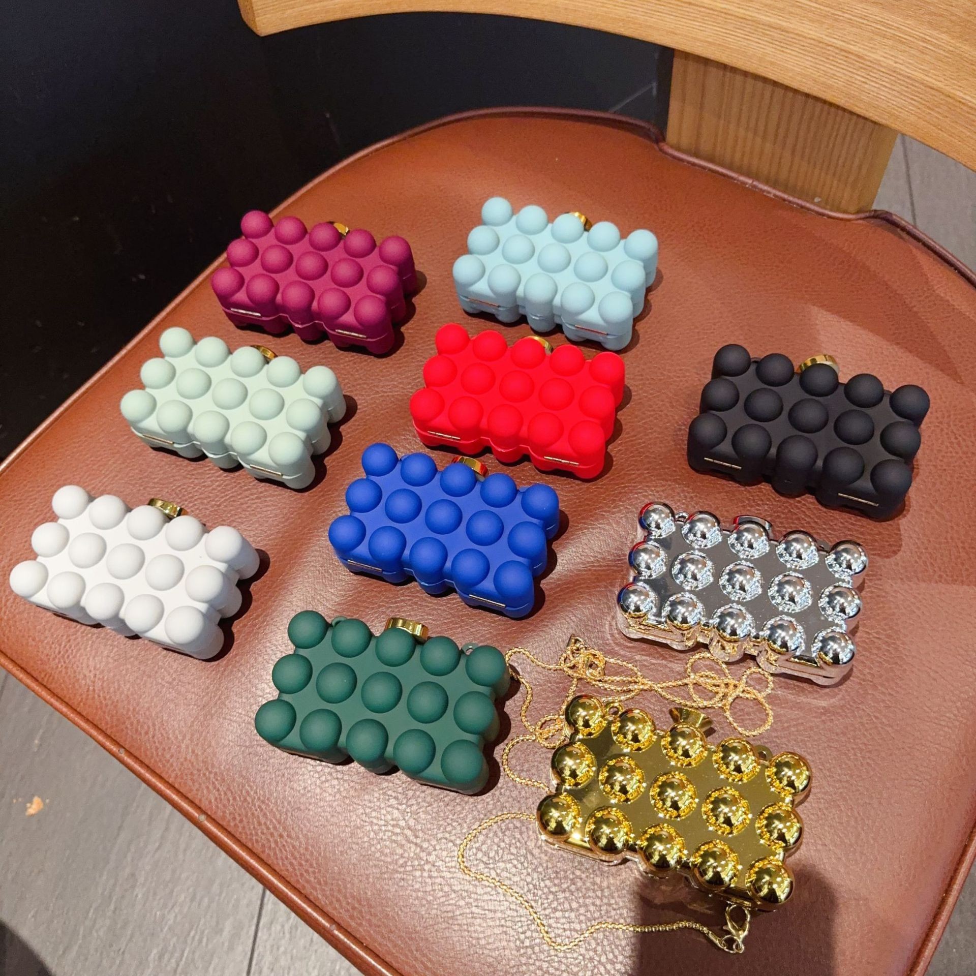 Nuevo paquete de cena acrílico transfronterizo europeo y americano bolsas de huevos creativas de un solo hombro de diseño de moda mini bolsas de cena