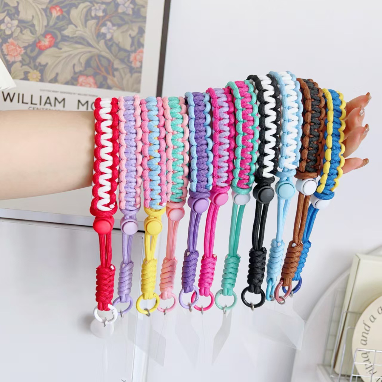 360ba052-3941-4287-9e93-fbec85