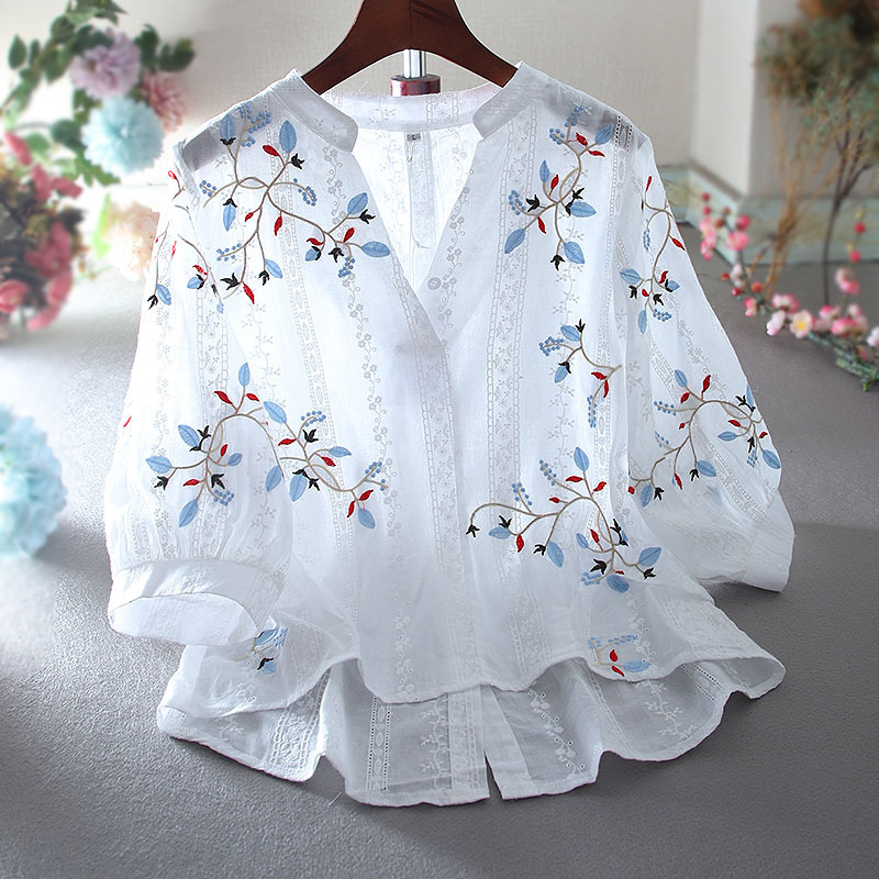 Literary lace V-neck foreign temperament OL high waist casual embroidery mid-sleeve fashion slim shirt women's top summer agent