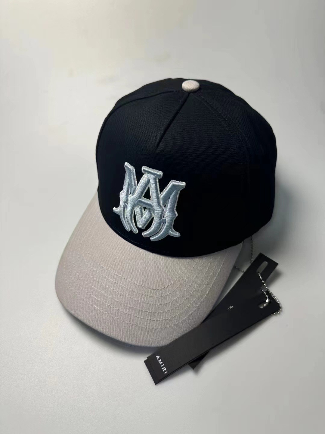 AMIRI estilo de calle para hombres y mujeres con el mismo sombrero de béisbol tendencia de protección solar sombrero de béisbol bordado de verano un cabello