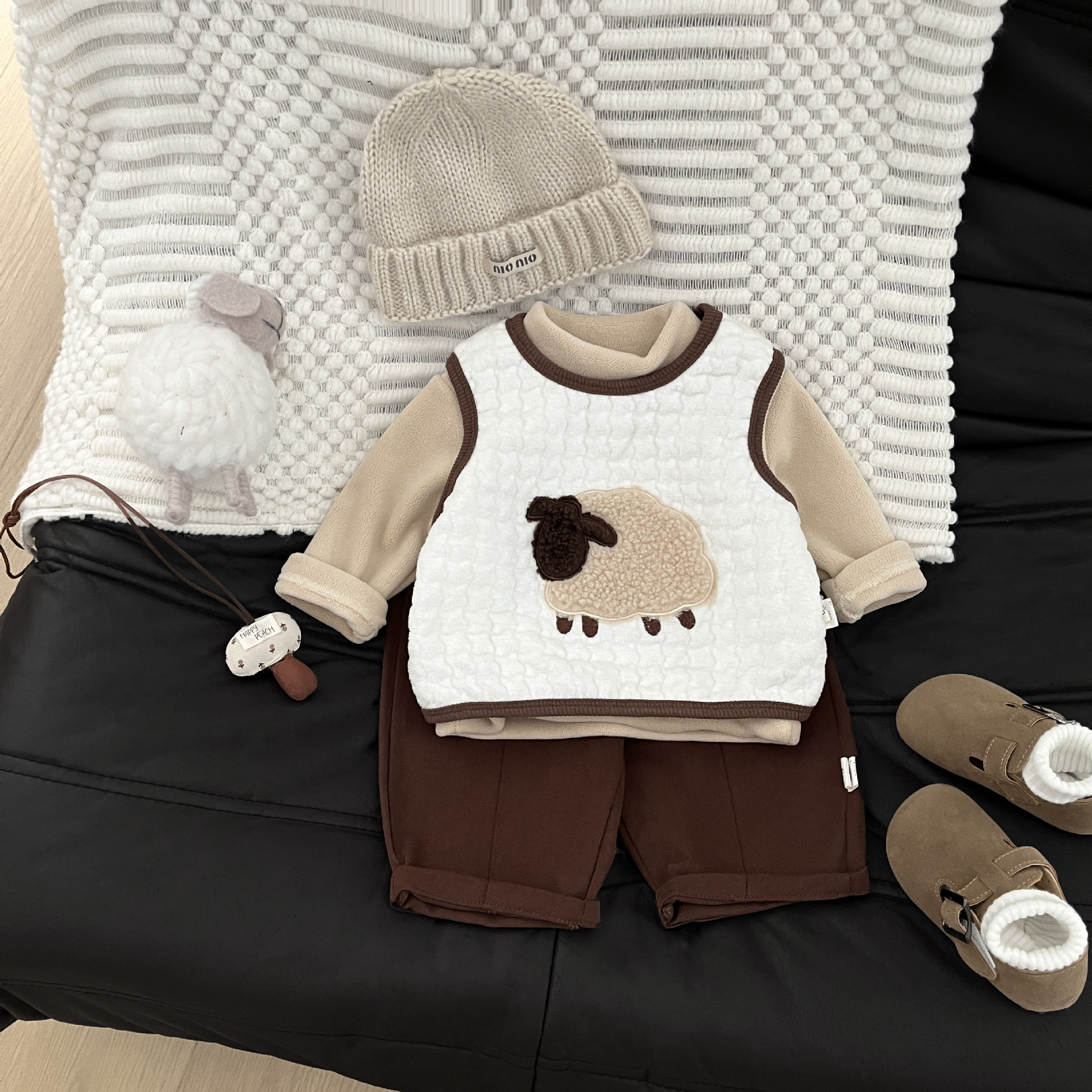 Bebés y niños pequeños nuevos invierno ropa de bebé invierno lindos dibujos animados bebés engrosados chalecos de hombro de peluche chaqueta de moda