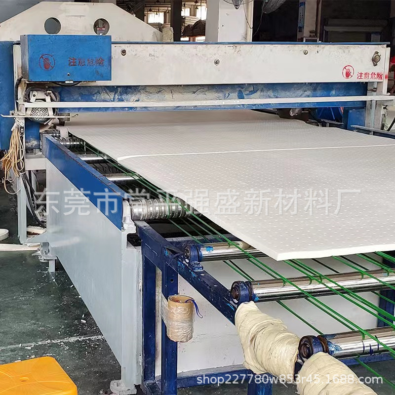 厂家供应乳胶卷材乳胶棉片材乳胶制品成型特殊乳胶床垫材料