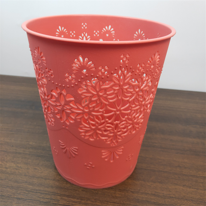 Papelera de plástico pequeña con perforaciones para cocina, venta al por mayor para tiendas de 2 euros y puestos.