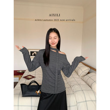 爱西里2025秋简约气质设计感飘带斜肩收腰显瘦条纹针织衫女A1610
