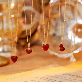 耳钉;项链;耳环