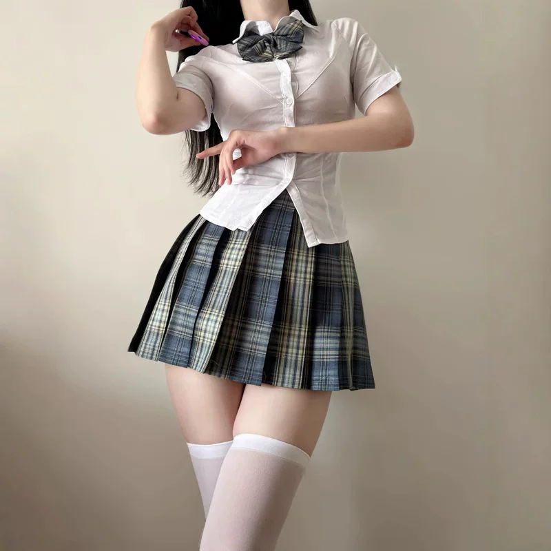 Платье? Нет. The input is a skirt. Translate: "Genuine summer student pleated skirt, high waist"