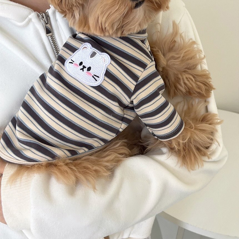 Ropa de casa de primavera y verano para perros Camisa de fondo de animales pequeños a rayas Teddy Perro pequeño Gato Ropa para perros de dos patas