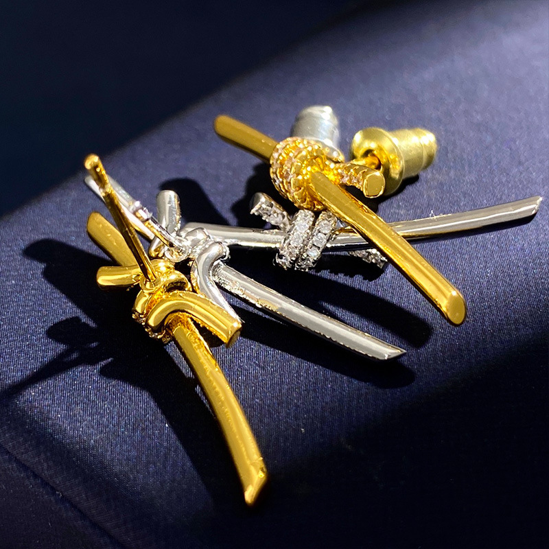 10g Weight Artificial Diamond Inlay Material 1 Pair Simple Style Knot Plating Inlay Copper Artificial Diamond Ear Studs