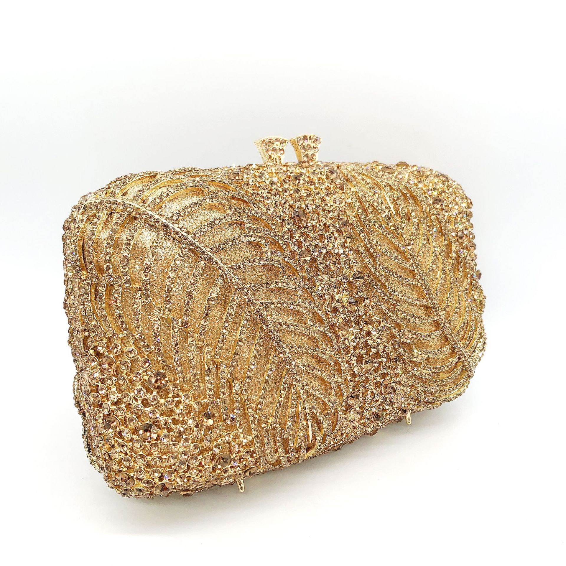 Seleccione estrictamente bolsas de cena de diamantes brillantes de lujo, bolsas de diamantes de mano europeas y americanas, bolsas de metal hueco de moda