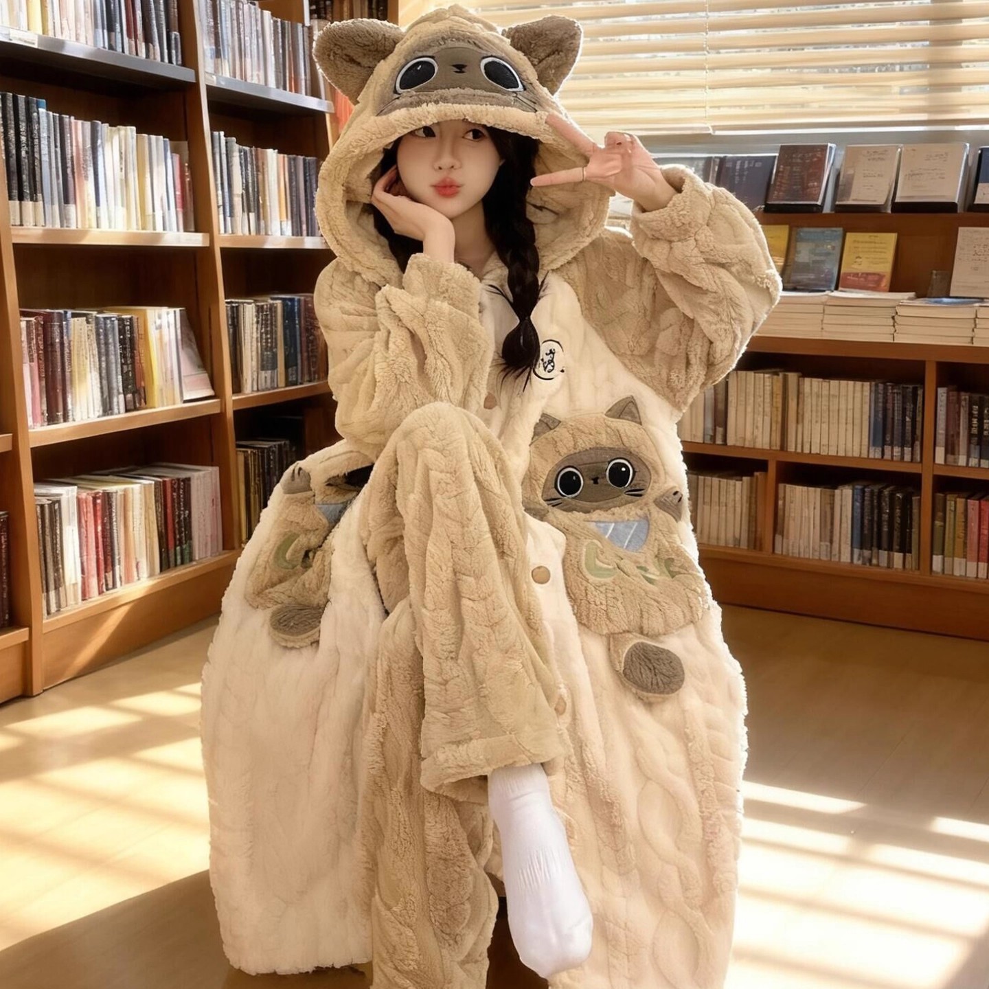 2026 New Style Hooded Nightgown for Women, Coral Velvet Thickened and Fleece-Lined, Spring, Autumn and Winter College Student Pajamas, Lazy Style Home Clothes