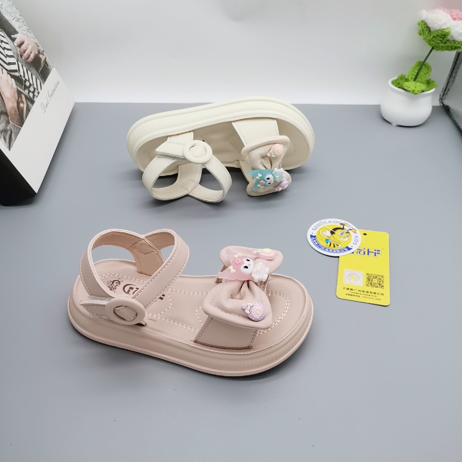 Kuromi Xia Explosion 2025 Retro Women's Treasure 1-3-5 años Zapatos casuales a través de la red Zapatos de princesa de tendón de res antideslizante