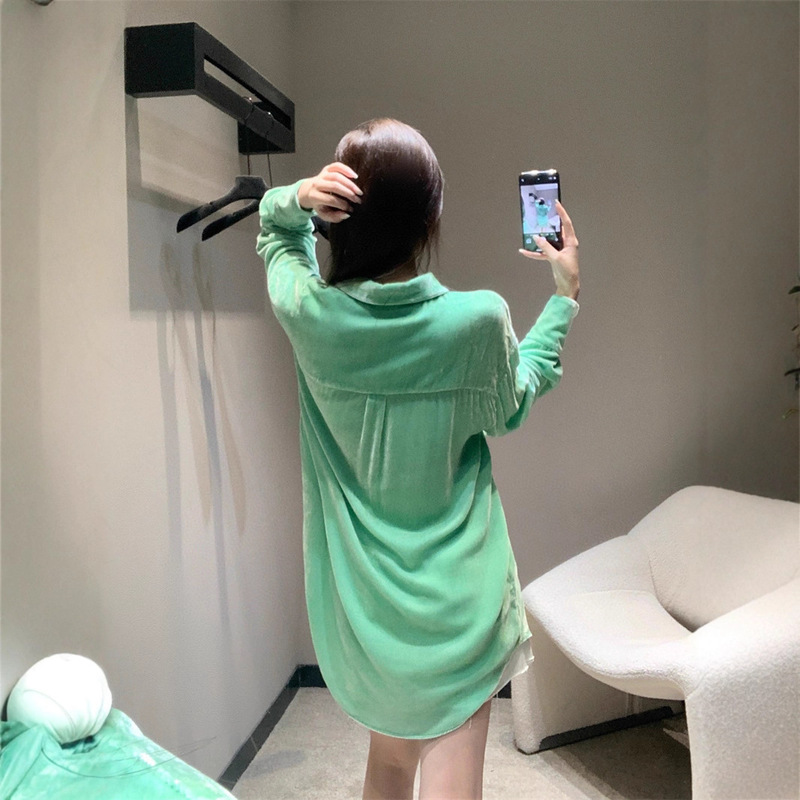 2025秋季新款南油cha清新甜美风宽松单排扣翻领真丝丝绒长袖衬衫|undefined