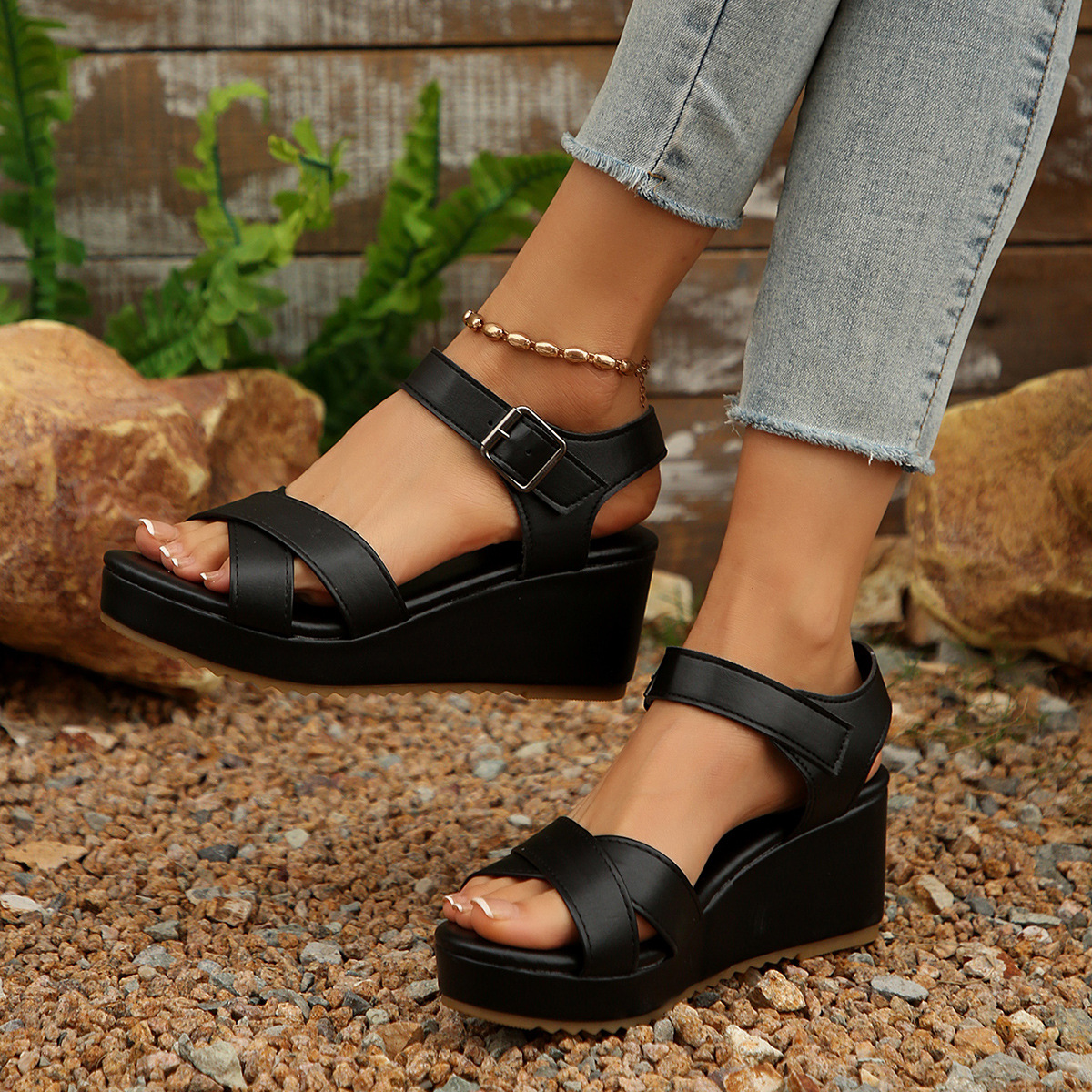 Women's Summer Wedge Sandals European And American Style Platform Open Toe plus Size Buckle Roman Sandals_voghion.com