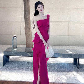 2411法式连衣裙2023夏季新款高级感气质名媛荷叶边开叉玫红色长裙