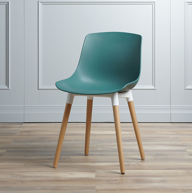 现代简约客厅洽谈塑料椅  个性单人木脚PP靠椅家用餐椅现货