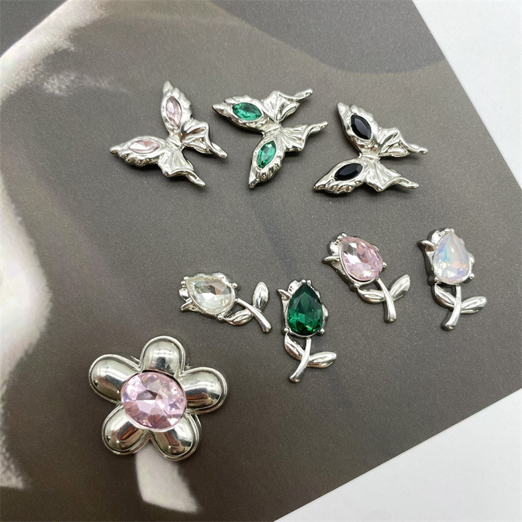 Personalized Sweet Cool Diamond Butterfly Tulip Alloy Accessories Pink Diamond Flower Hair Accessories Mobile Phone Case Hole Shoes Flower Material Personalized Sweet Cool Diamond Butterfly Tulip Alloy Accessories Pink Diamond Flower Hair Accessories Mobile Phone Case Hole Shoes Flower Material