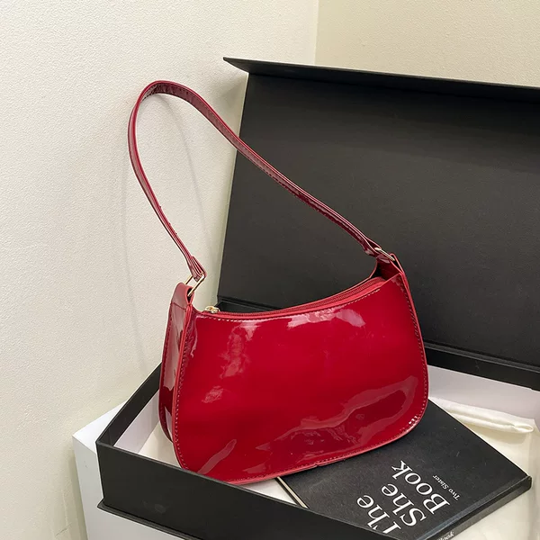 Spring New Women's Shoulder Bag, Stylish Baguette Armpit Bag, Niche Retro Simple Versatile Handbag Wholesale