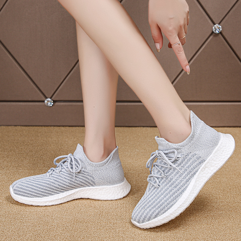 Women's Sports Shoes Breathable Flying Woven Running Shoes Ladies Trendy Lightweight Mesh Shoes