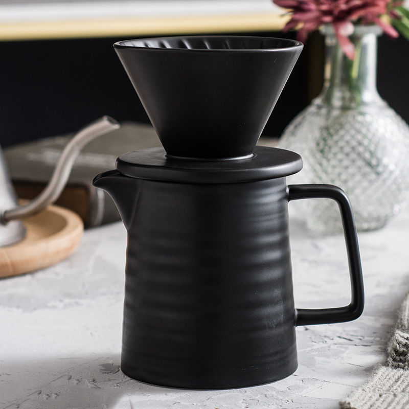 American-Style V60 Coffee Pour-Over Drip Black Ceramic Sharing Pot Filter Cup Home Set for 2 People Export American-Style V60 Coffee Pour-Over Drip Black Ceramic Sharing Pot Filter Cup Home Set for 2 People Export