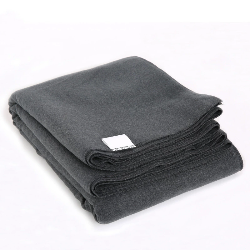 Коврик для йоги Иайенгара не выцветает и не линяет, обеспечивает поддержку и устойчивость, можно стирать вручную или в стиральной машине, складывается и хранится.