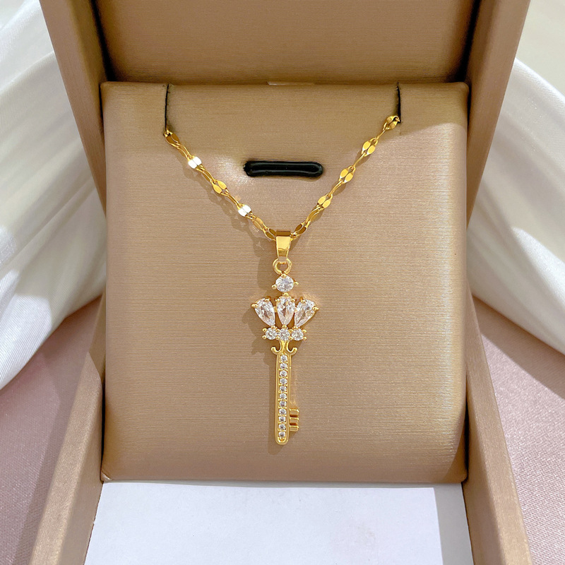 Collar llave corona diamante lujo cadena oro real mujer_voghion.com