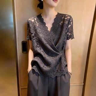 2026别致很仙的法式绝美上衣夏季新款重要场合独特漂亮蕾丝小衫女