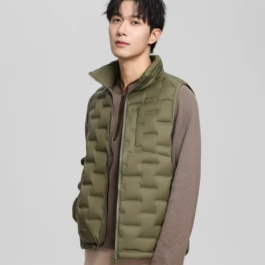 Chaqueta de plumón ligera para hombres 90 vello otoño y invierno nuevo estilo casual versátil ligero de cuello vertical chaleco de calentamiento de goma prensada chaqueta