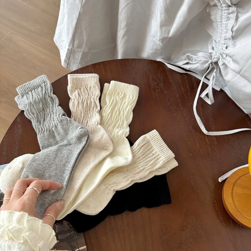 Women's Cotton Sweat-absorbent Ballet-style Versatile Solid Color Mid-calf Socks in Gray Tassle Socks