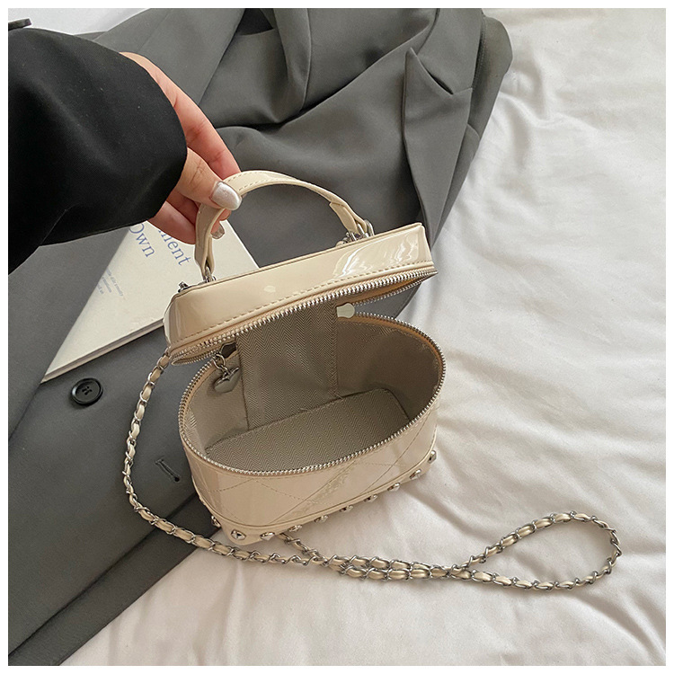 Korean style fashionable handbag for women 2025 summer new style small square bag, simple embroidered thread chain single-shoulder crossbody bag undefined