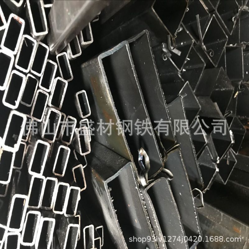 厂家批发q195材质 黑方管 椭圆管三角管家具 扁管10*80规格多样