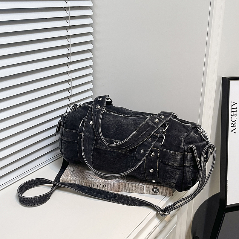 Washed Denim Large Capacity Baguette Bag Textured Versatile Studded Crossbody Bag Fashion Shoulder Handbag For Women - Thumbnail 3