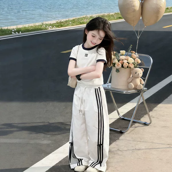 Girls' Summer Outfit 2026 New Children's Clothing Stylish Short-Sleeve Top and Wide-Leg Pants Two-Piece Set Wholesale
