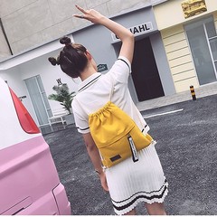 韓国版のポケットは縄を引きます。