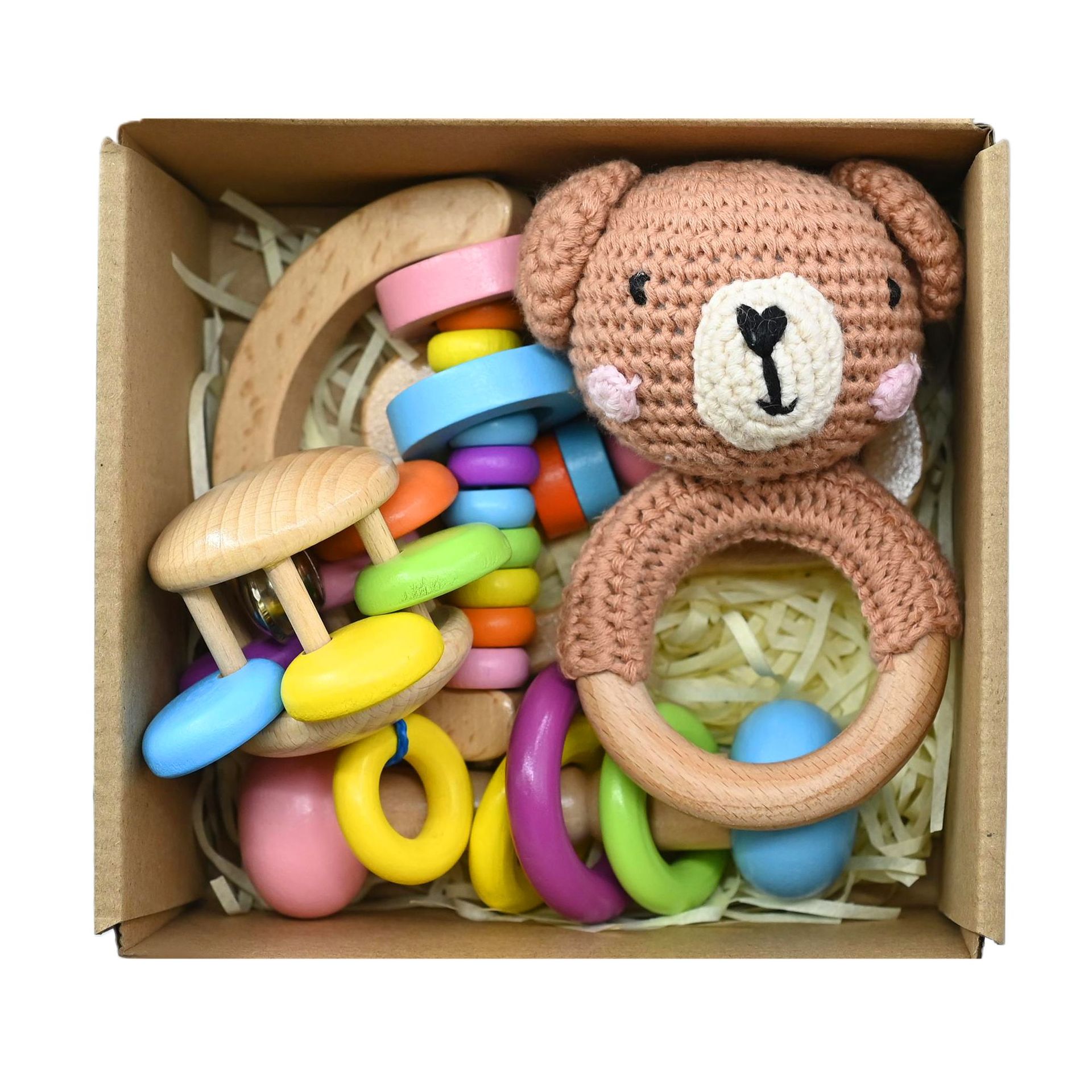 소박한 노란색 곰 선물 상자