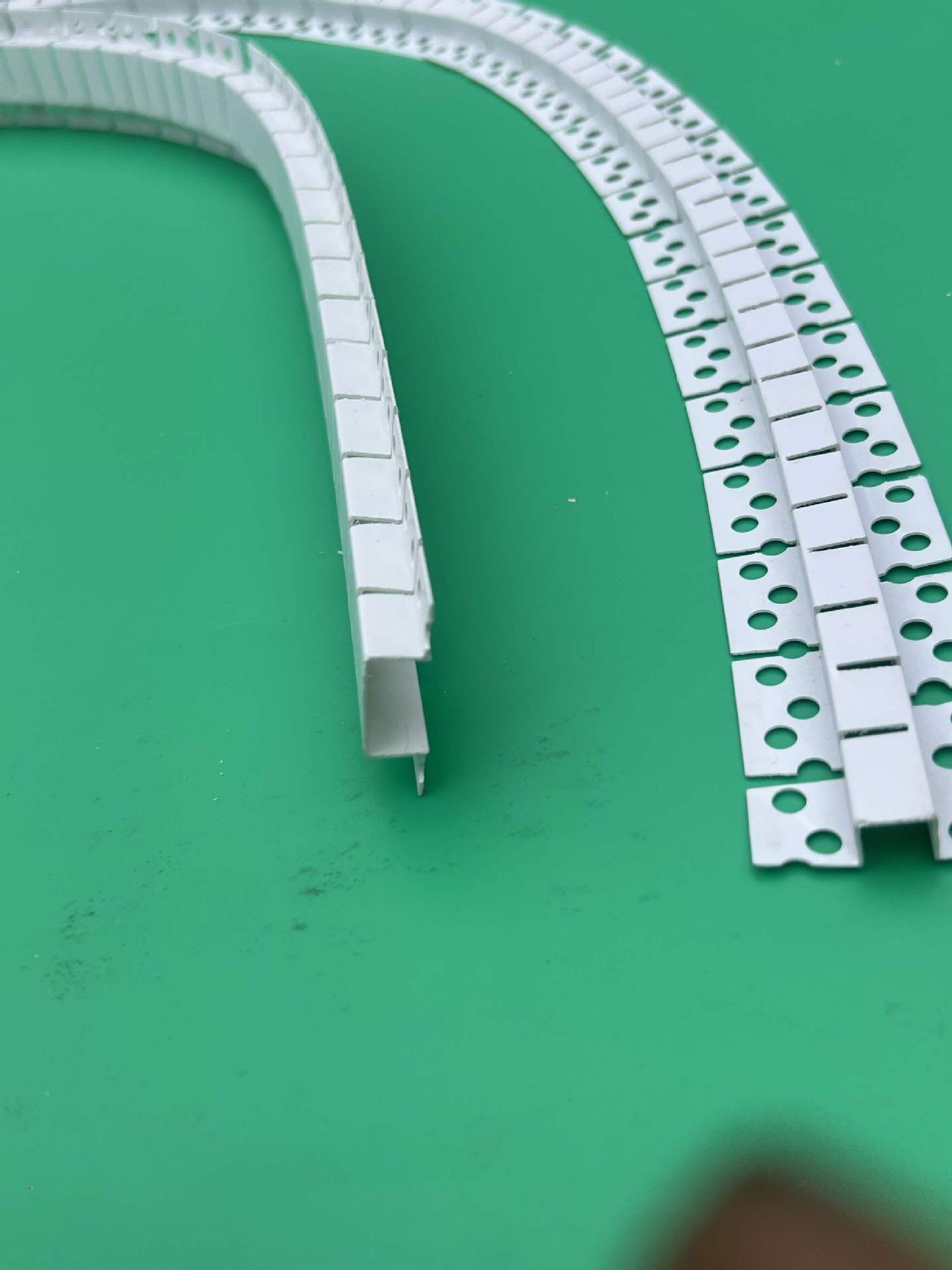 任意圆弧可弯弧度几字条PVC吊顶凹槽U型工艺缝