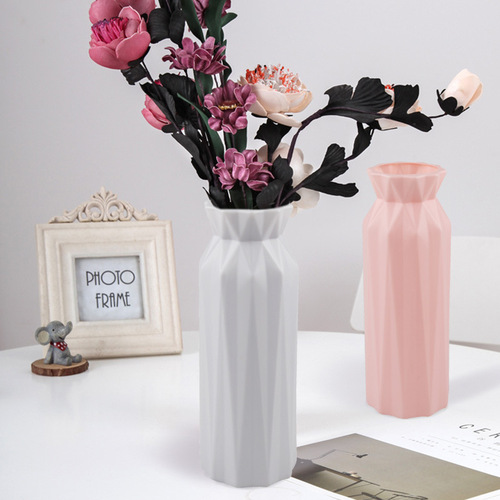 Creative Nordic plastic round vase, fashionable, simple, anti-fall, imitation ceramic vase, home decoration ornament, flower arranger