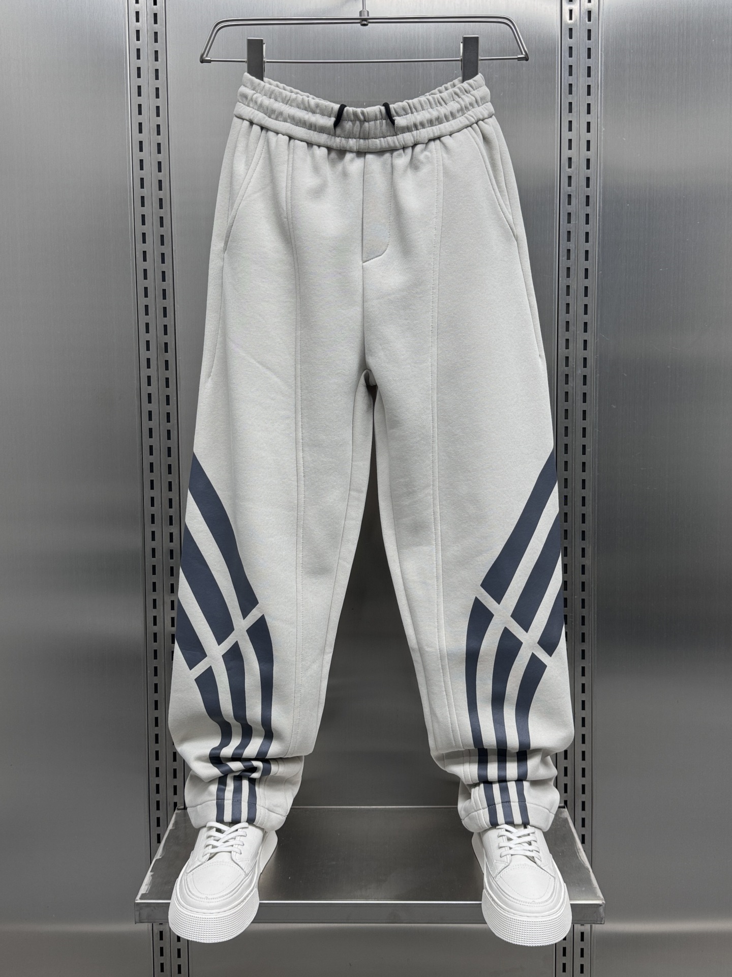 Heavyweight Patchwork Shorts, Men's Autumn And Winter Fleece-lined American-style Printed Striped Loose-fitting Casual Sports Pants.