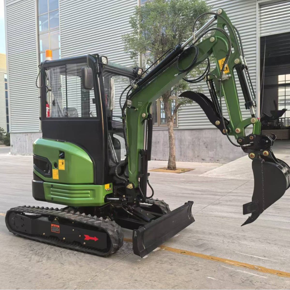 小型挖掘机农用家用挖土1吨 3.5吨 微挖果园10 35小挖机室内工程