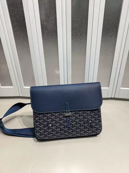 2025 New Men's Crossbody Bag Fashion Messenger Bag Large Capacity Shoulder Bag Trend Retro Men's Bag