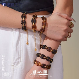 项链;耳环;戒指