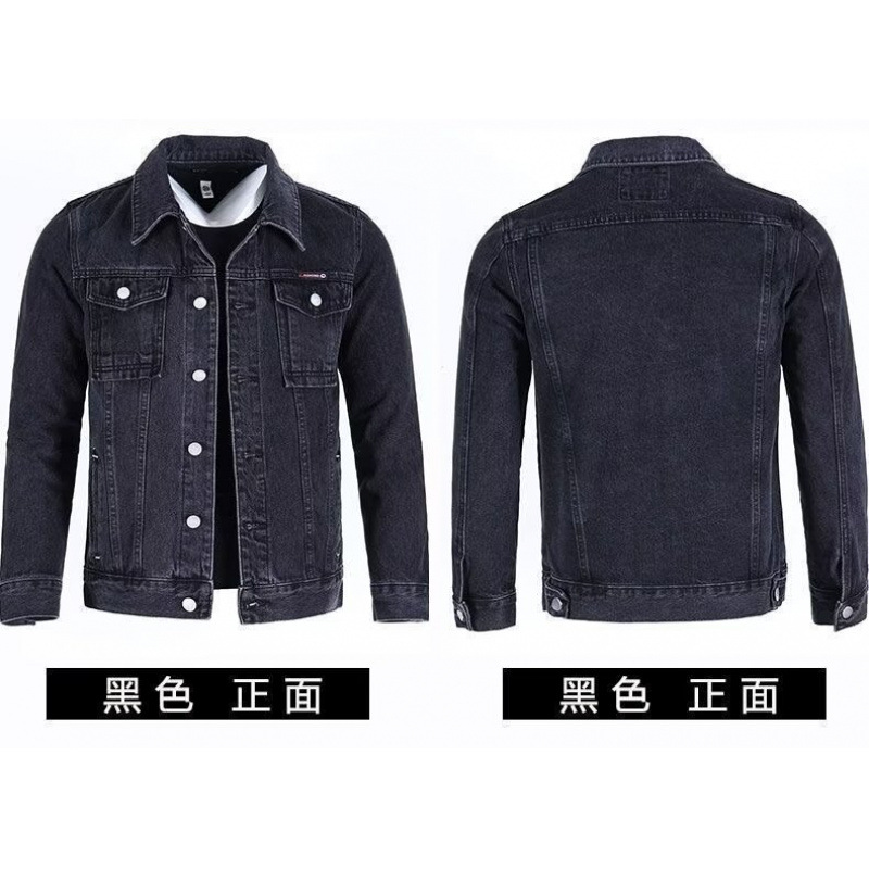 Hitam / M