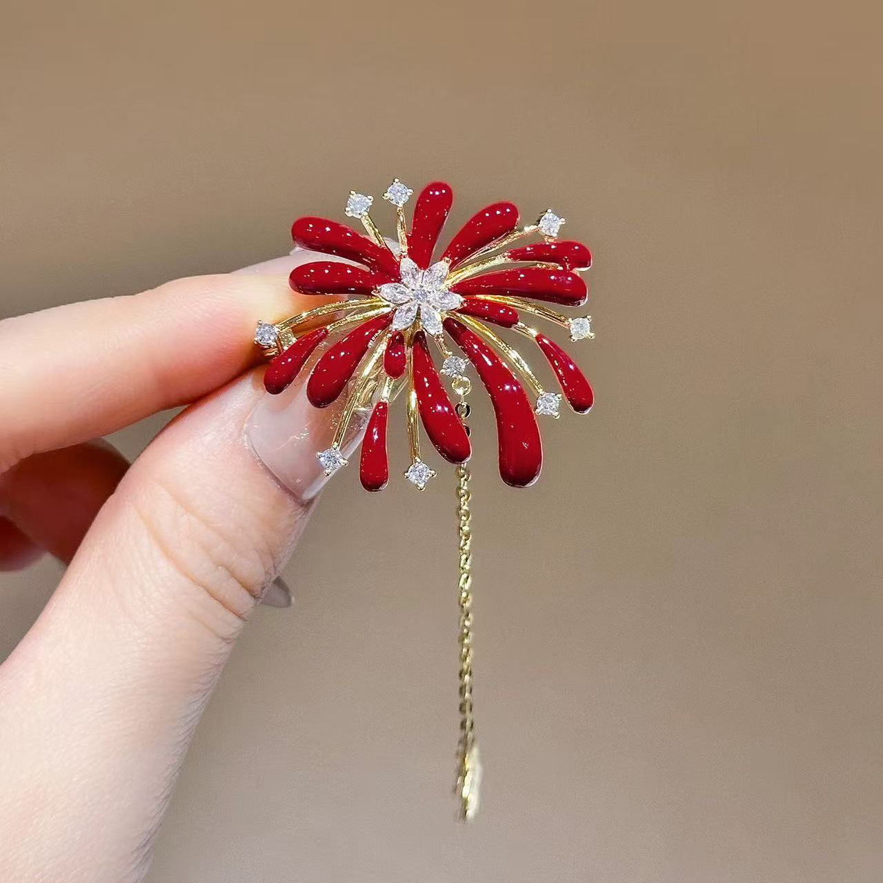Vintage Hong Kong Style Fireworks Oil Drop Brooch Snowflake Pendant with a Cool and Versatile Design for Women's Sweaters and Trench Coats