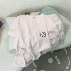 クロスボーダーの新型夏の甘い半袖パジャマの女性のカジュアルなゆったりした大きいサイズのアニメ雲の綿の部屋の服の2つのセット